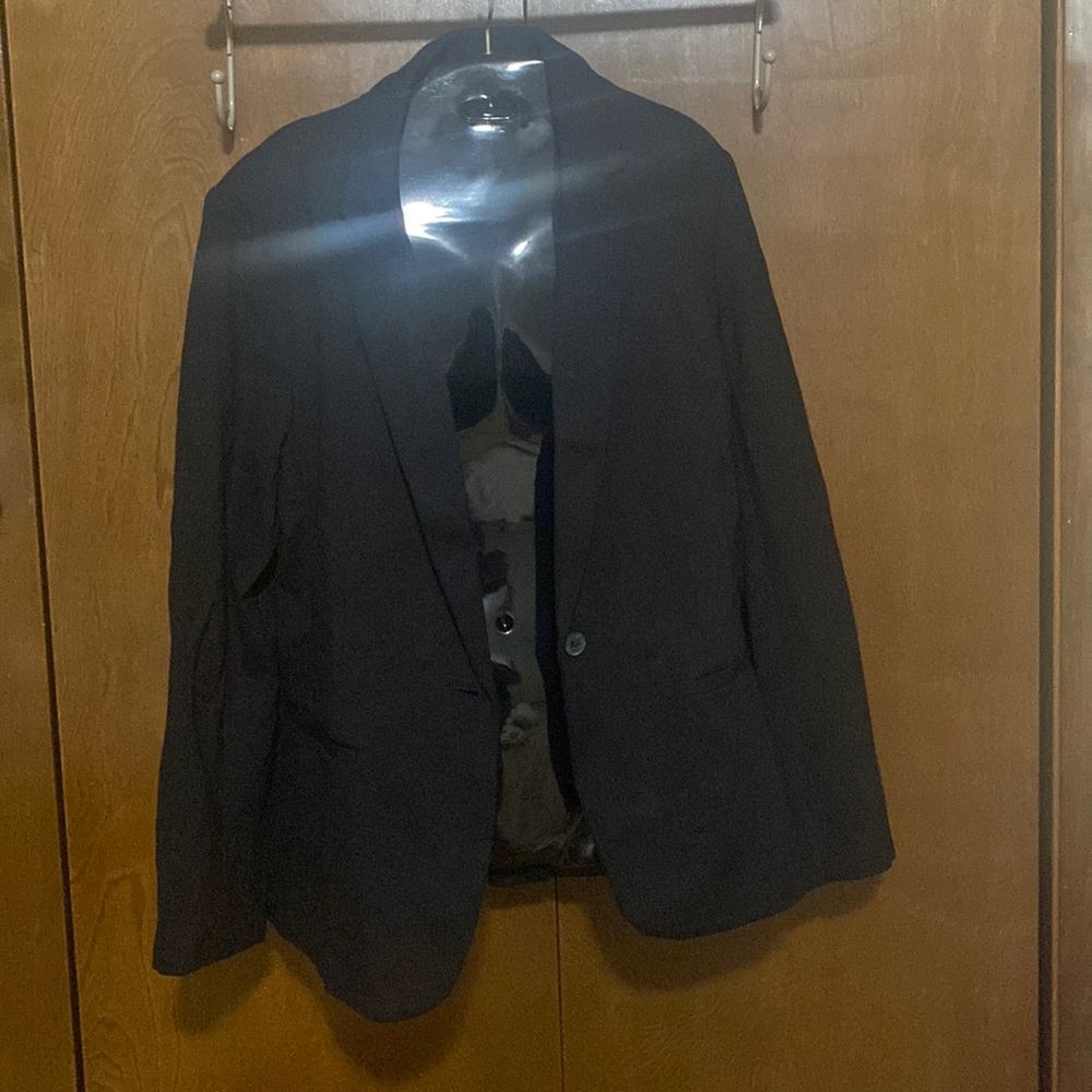 Brand: Old Navy
Size: L
Color: black